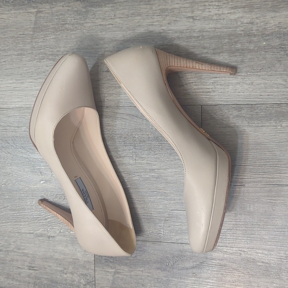 Prada Pumps - Picture 6 of 12